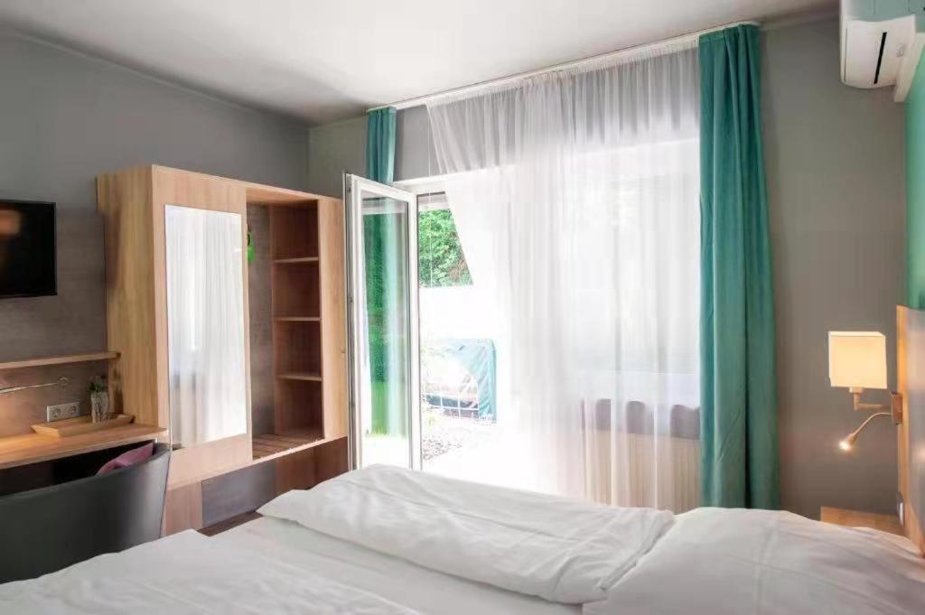 Hotel Bluechertal 바하라흐 외부 사진